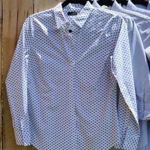 White & navy fitted, full sleeve button down